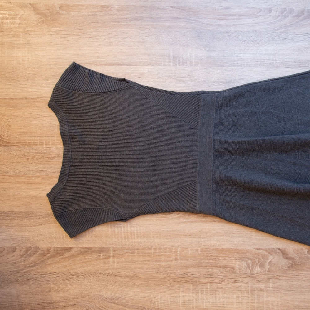 Knit Dress - Picture 3 of 4